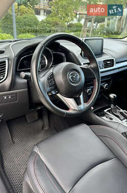 Седан Mazda 3 2014 в 
