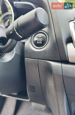 Седан Mazda 3 2014 в 