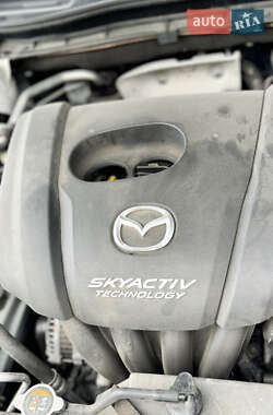 Седан Mazda 3 2014 в 