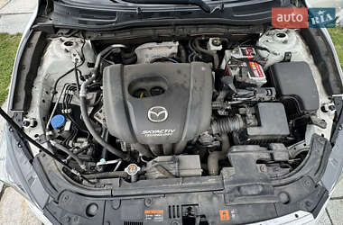 Седан Mazda 3 2014 в 