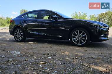 Седан Mazda 3 2018 в 