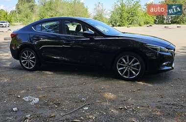 Седан Mazda 3 2018 в 