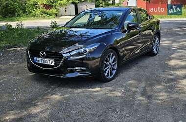 Седан Mazda 3 2018 в 