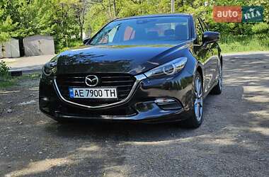 Седан Mazda 3 2018 в 