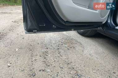 Хэтчбек Mazda 3 2003 в 