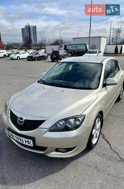 Хэтчбек Mazda 3 2004 в Киеве