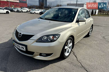 Хэтчбек Mazda 3 2004 в 