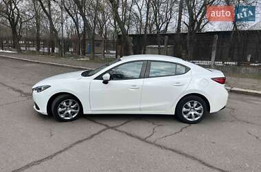 Седан Mazda 3 2015 в 