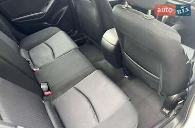 Седан Mazda 3 2015 в 
