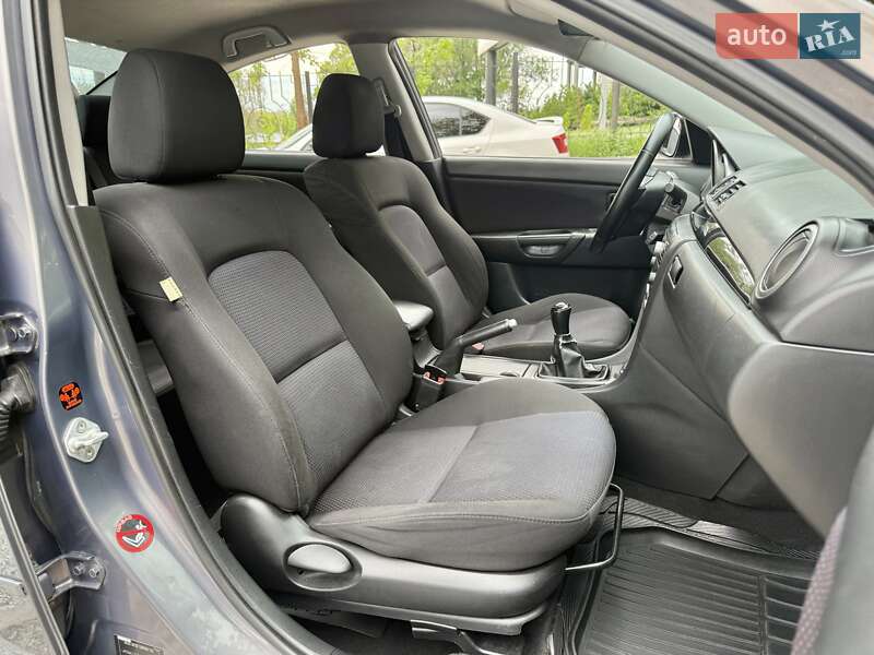 Седан Mazda 3 2006 в Харькове