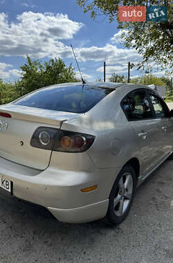 Хэтчбек Mazda 3 2004 в 