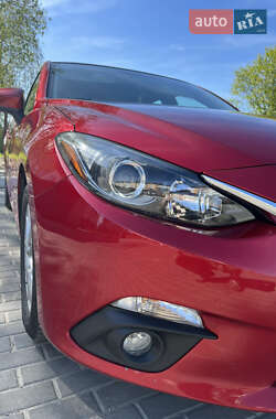Хэтчбек Mazda 3 2015 в Львове