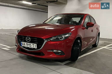 Седан Mazda 3 2018 в 