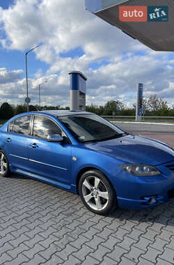 Седан Mazda 3 2004 в 