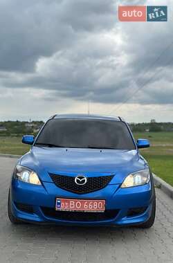 Хэтчбек Mazda 3 2005 в Шумске