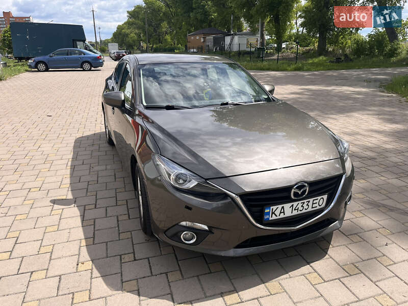 Седан Mazda 3 2016 в 