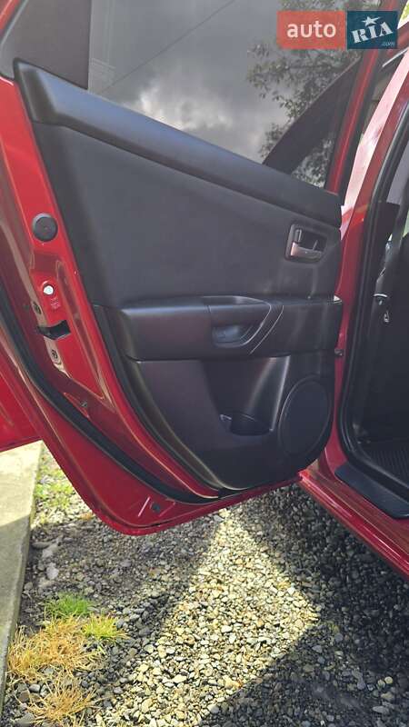 Хетчбек Mazda 3 2006 в Снятині