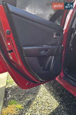 Хэтчбек Mazda 3 2006 в 