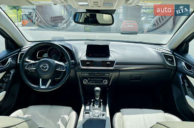 Хетчбек Mazda 3 2017 в 