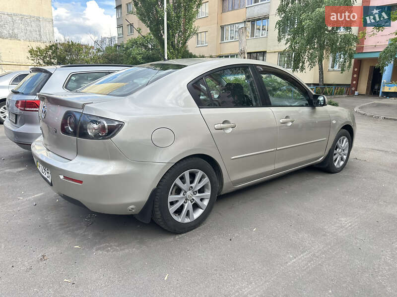 Седан Mazda 3 2006 в Києві