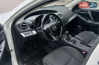 Хэтчбек Mazda 3 2012 в 