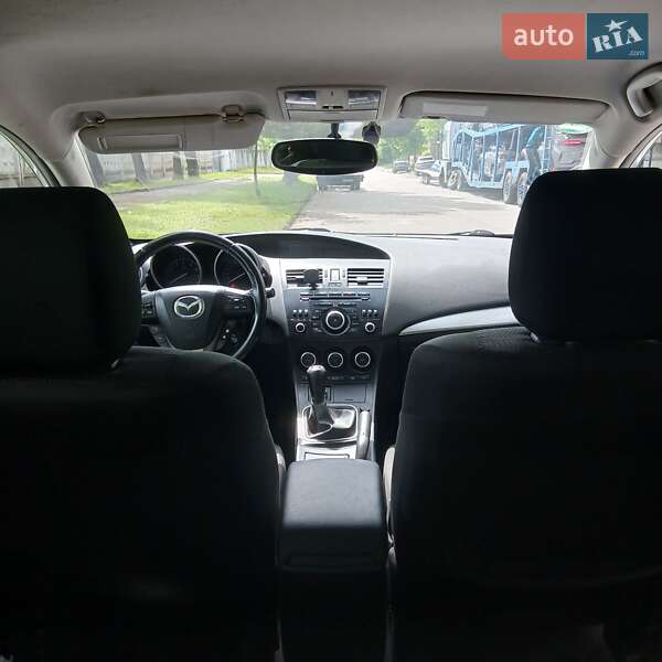 Хэтчбек Mazda 3 2012 в Львове