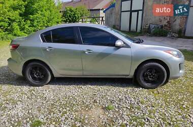 Седан Mazda 3 2012 в Городенке