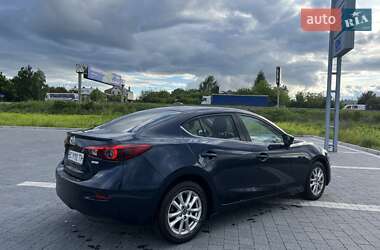 Седан Mazda 3 2016 в 
