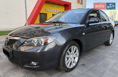 Седан Mazda 3 2006 в 