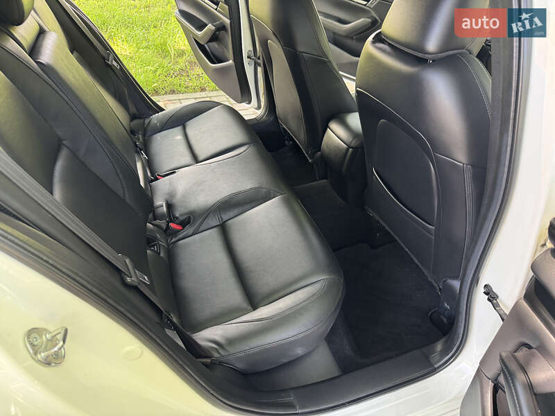 Седан Mazda 3 2019 в Кропивницькому