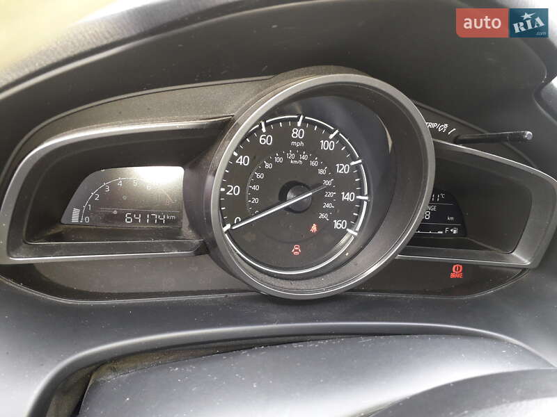 Седан Mazda 3 2016 в 