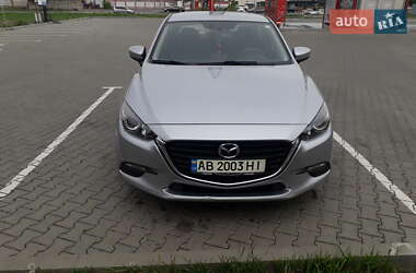 Седан Mazda 3 2016 в 