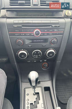 Седан Mazda 3 2007 в 