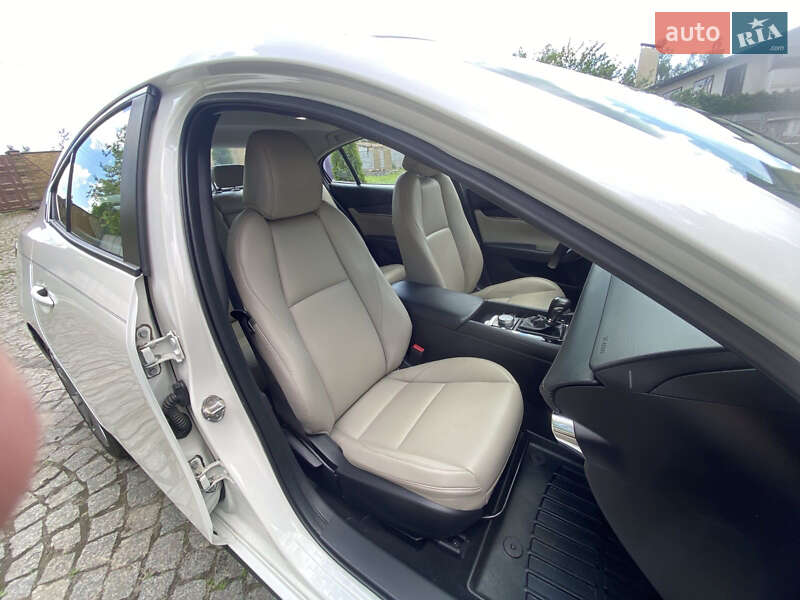 Седан Mazda 3 2022 в Харькове