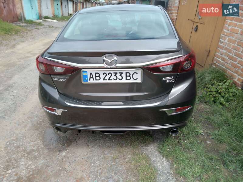 Седан Mazda 3 2016 в Виннице