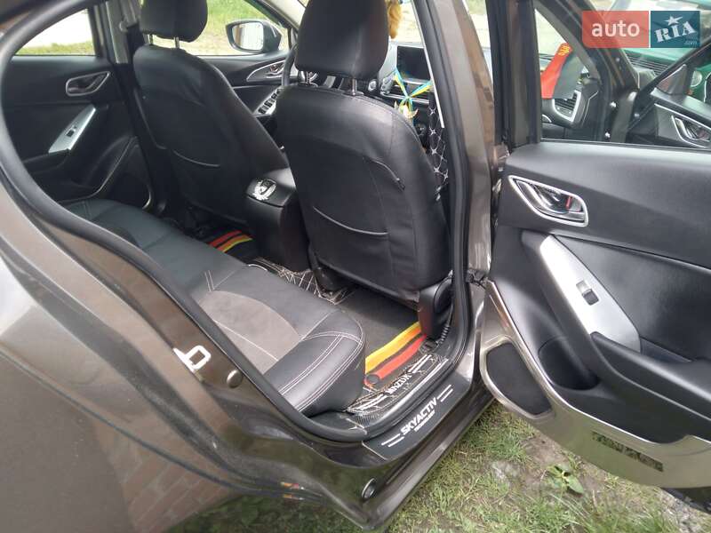 Седан Mazda 3 2016 в Виннице