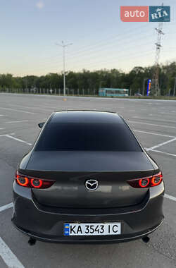Седан Mazda 3 2019 в 