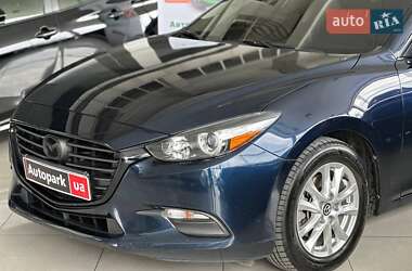 Седан Mazda 3 2018 в 