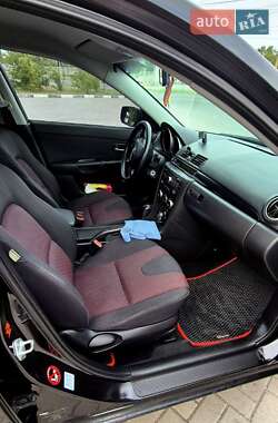 Хэтчбек Mazda 3 2005 в 