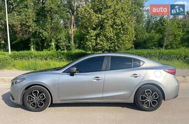 Седан Mazda 3 2016 в 