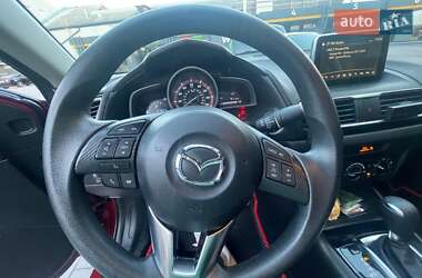 Седан Mazda 3 2015 в 