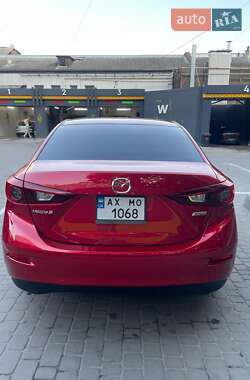 Седан Mazda 3 2015 в 