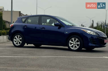 Хэтчбек Mazda 3 2010 в 