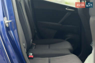 Хэтчбек Mazda 3 2010 в 
