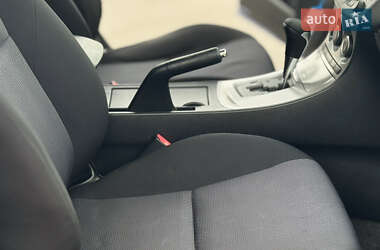 Хэтчбек Mazda 3 2010 в 