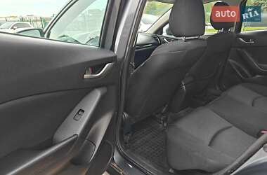 Седан Mazda 3 2014 в 