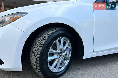 Седан Mazda 3 2015 в 