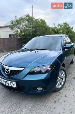 Седан Mazda 3 2006 в Лимане
