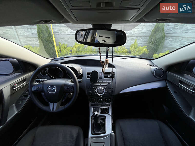 Хетчбек Mazda 3 2010 в Козятині