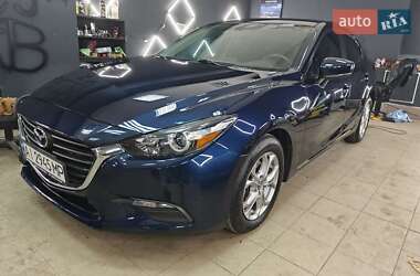 Седан Mazda 3 2017 в Києві